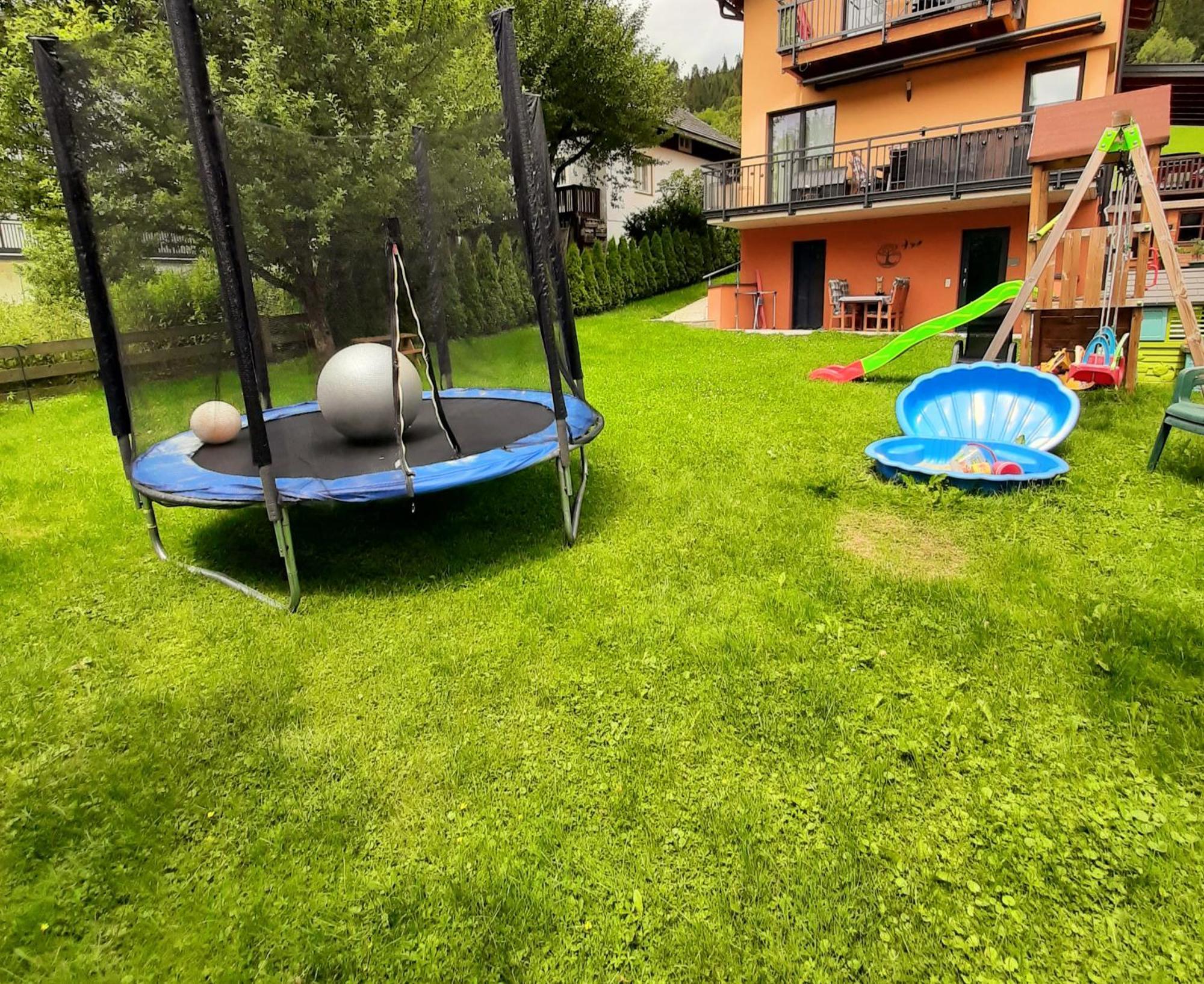 Susis Ferienwohnung 拉德施塔特 外观 照片